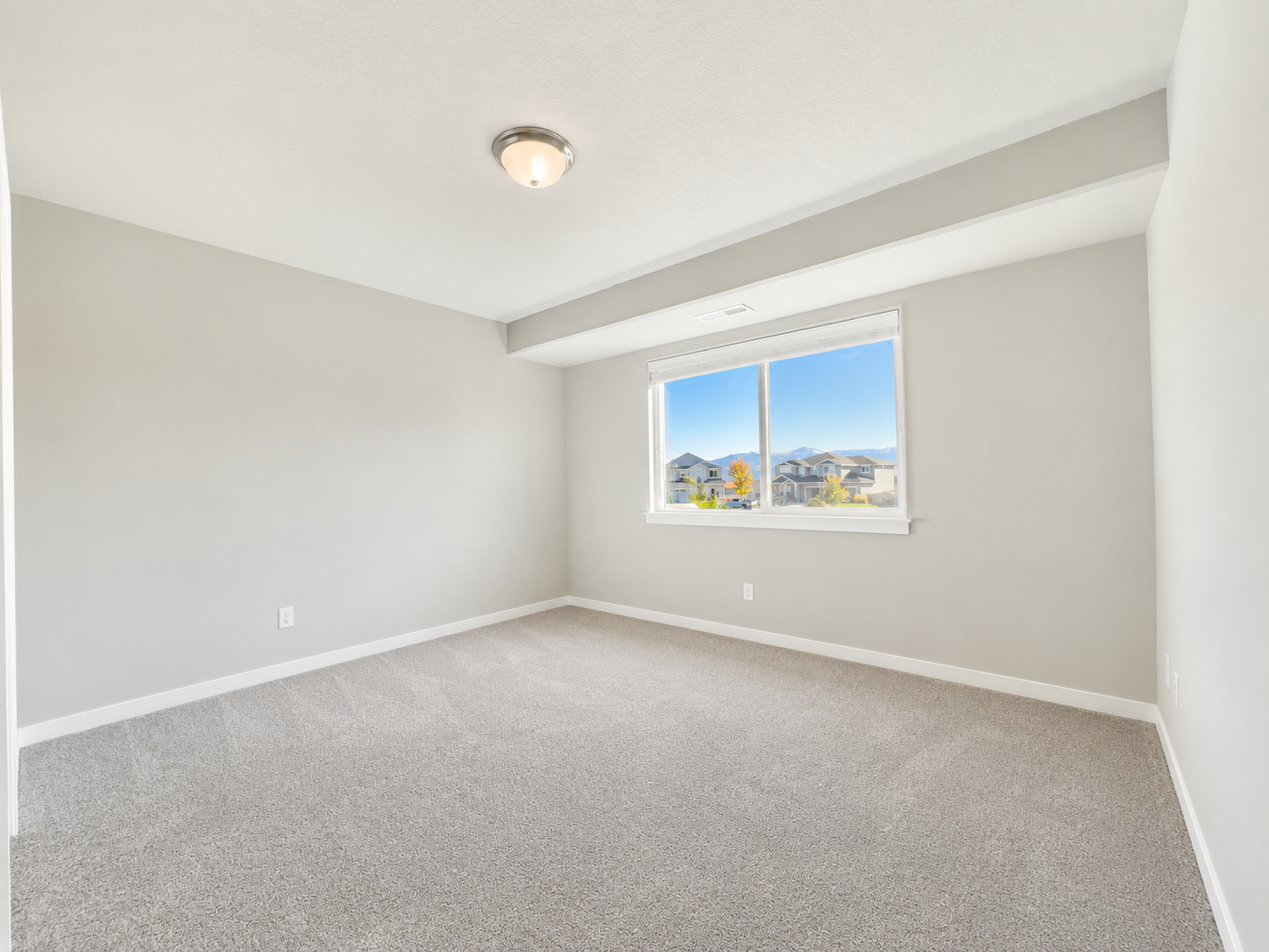 South Ridgetop Drive property image