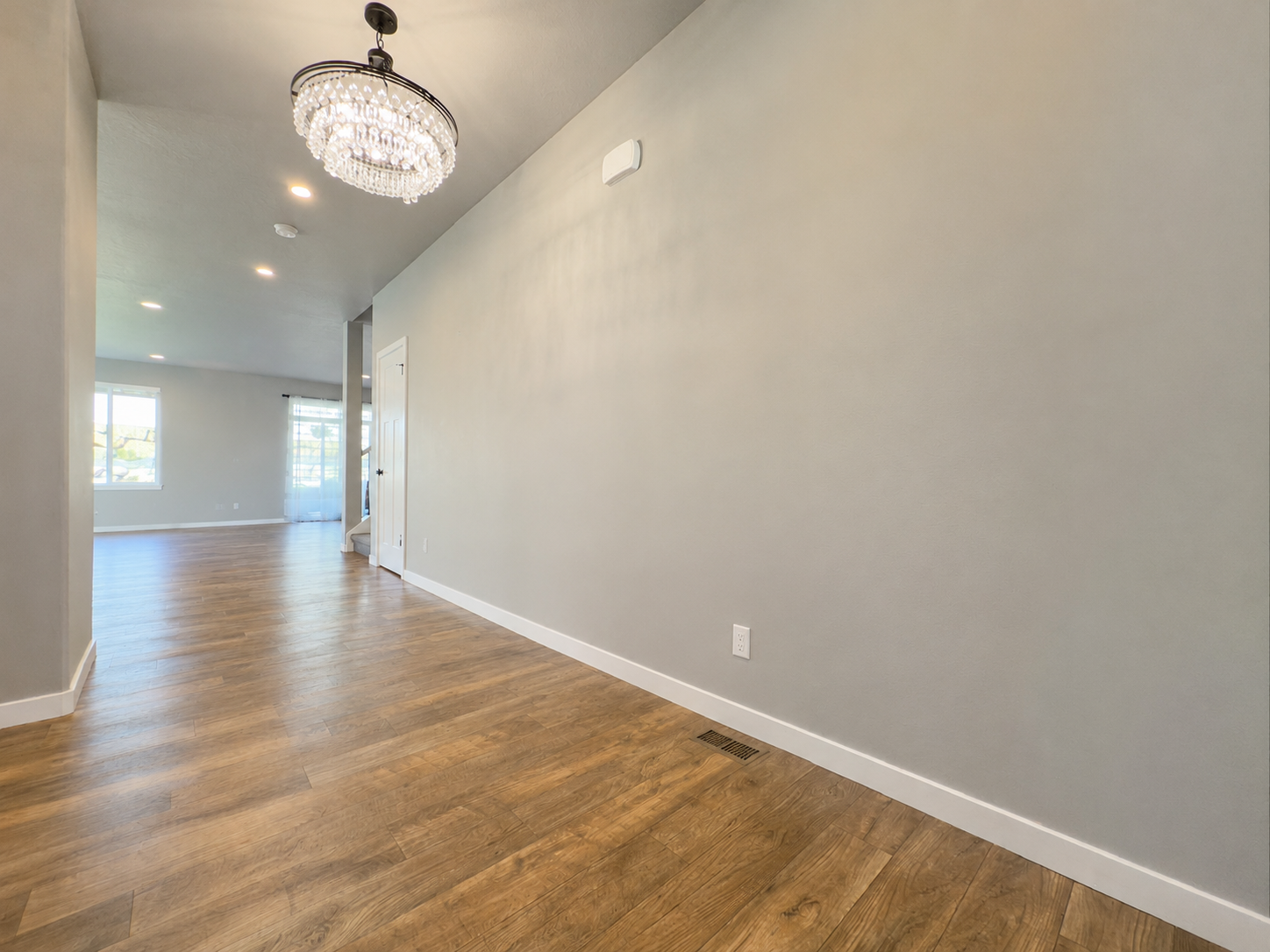 South Ridgetop Drive property image