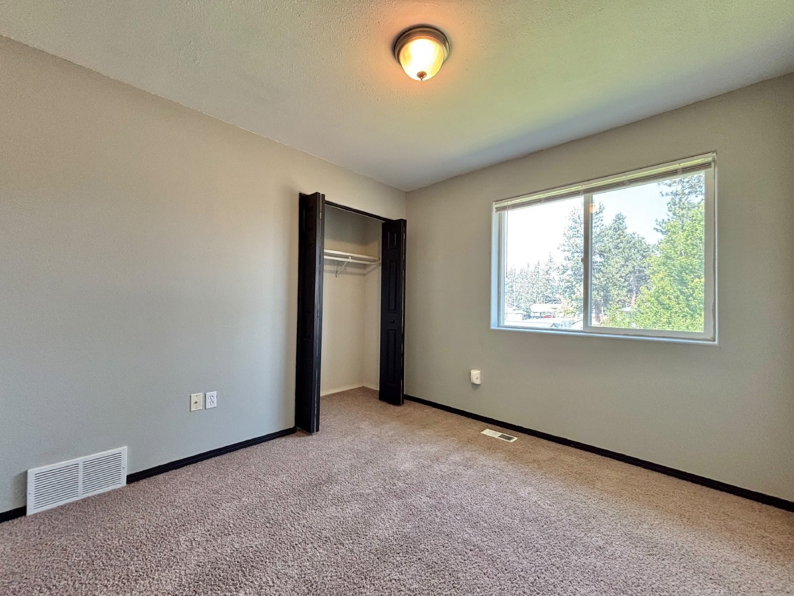 905 Spence St property image