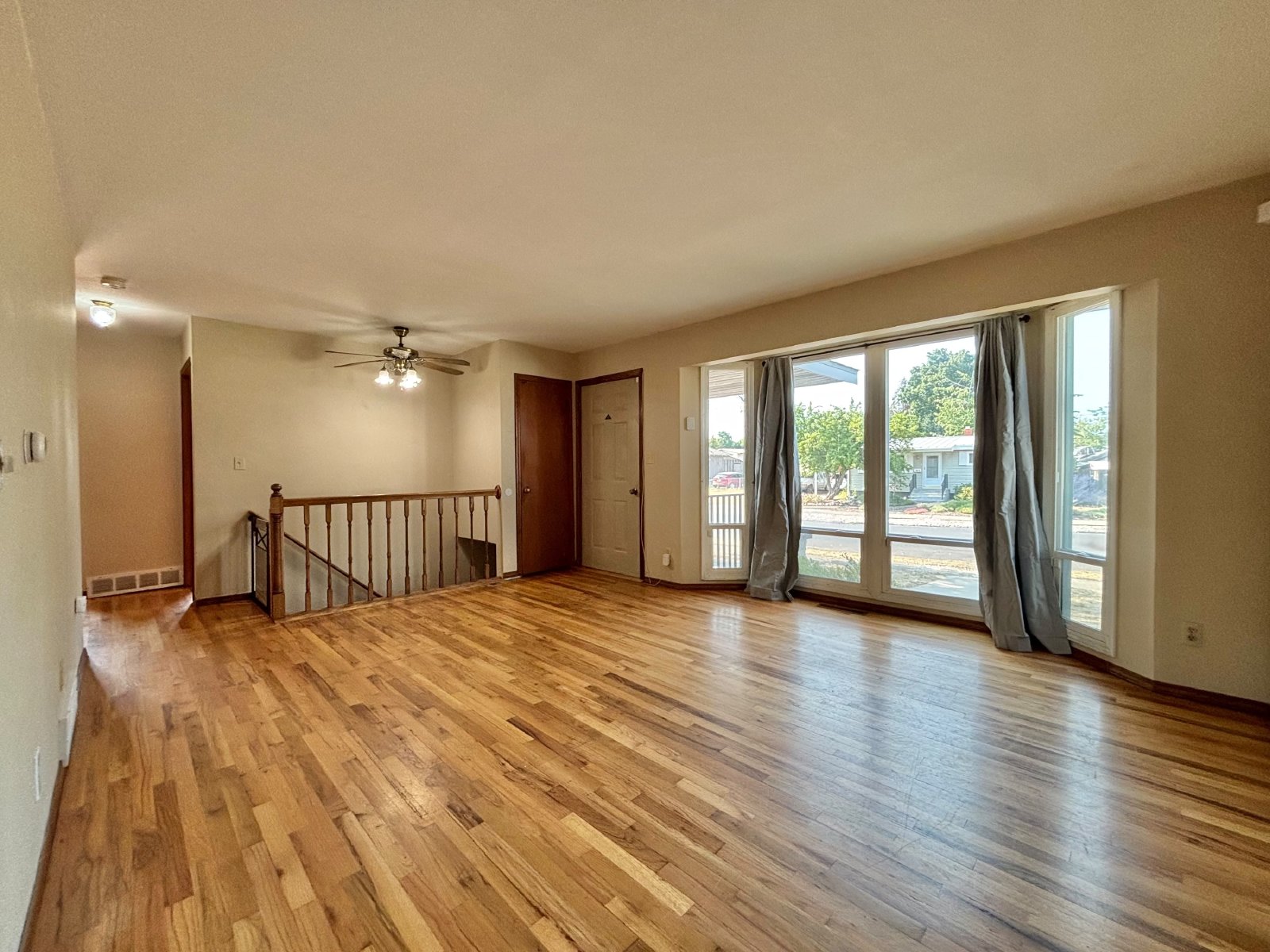3820 E Carlisle Ave property image