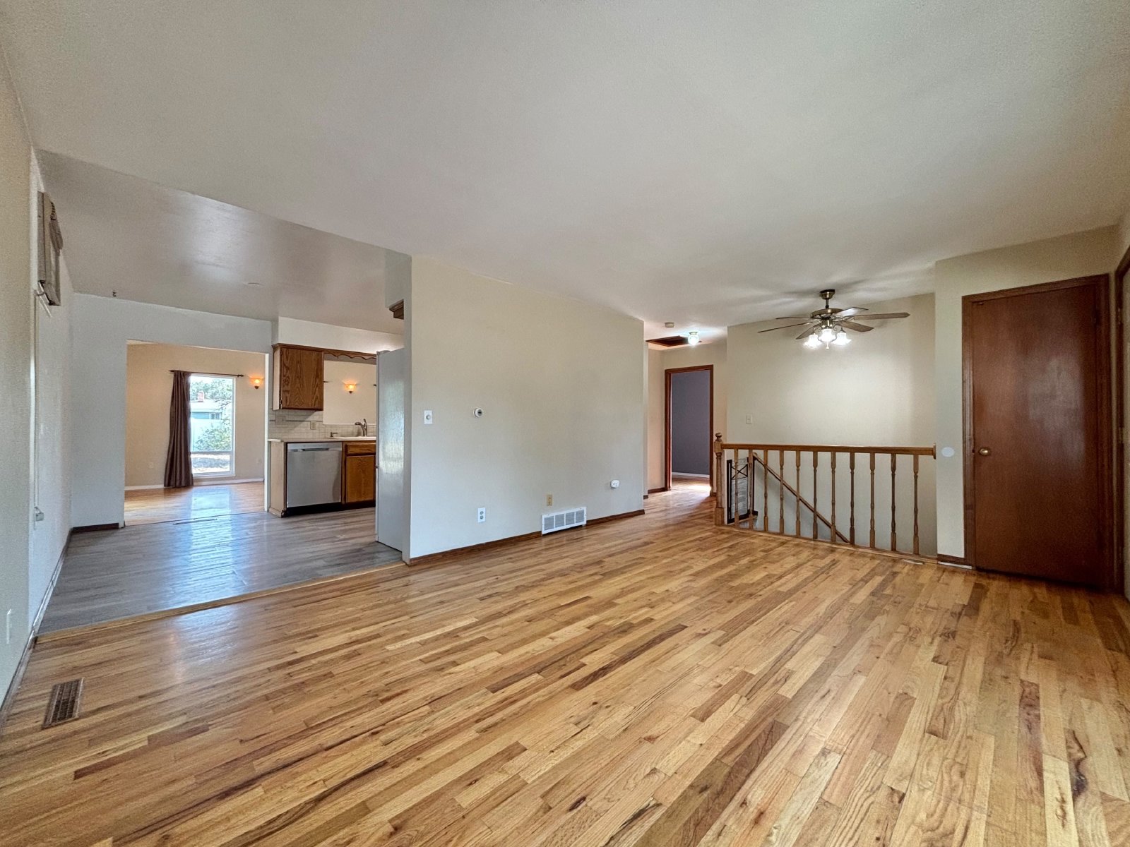 3820 E Carlisle Ave property image