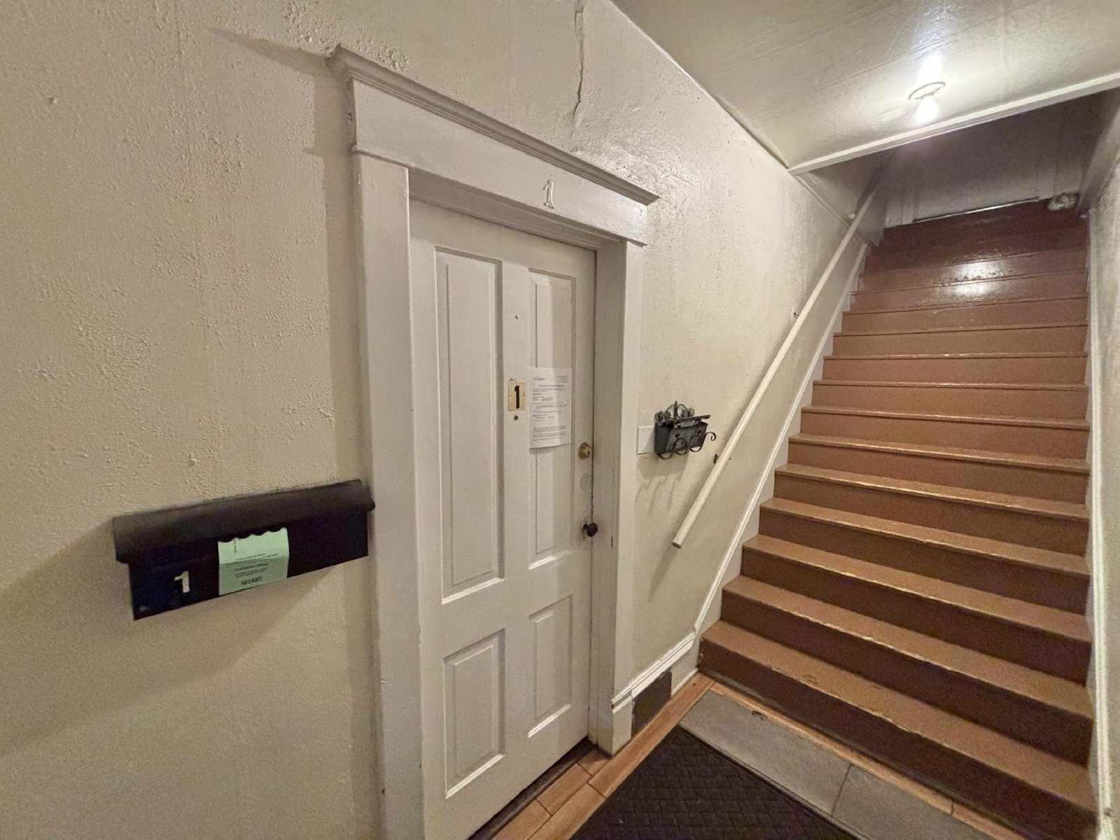 1613 W Pacific Ave property image