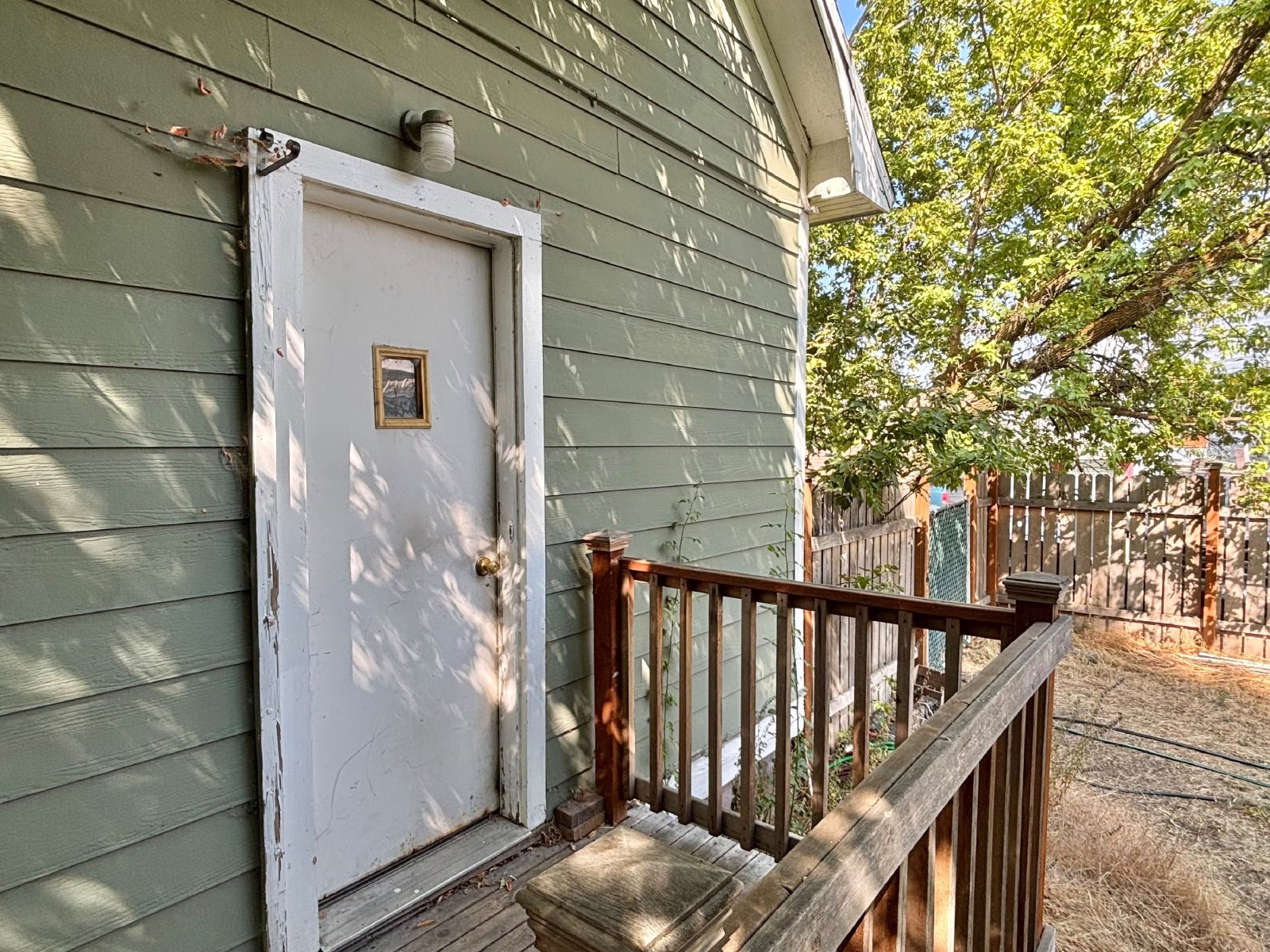 1613 W Pacific Ave property image