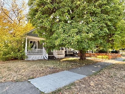 1613 W Pacific Ave property image