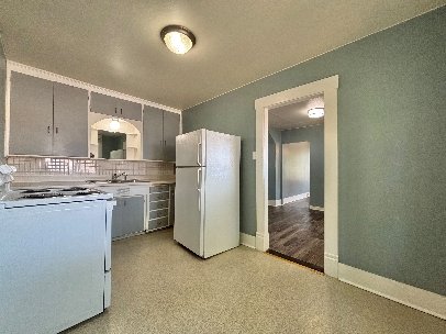 1613 W Pacific Ave property image