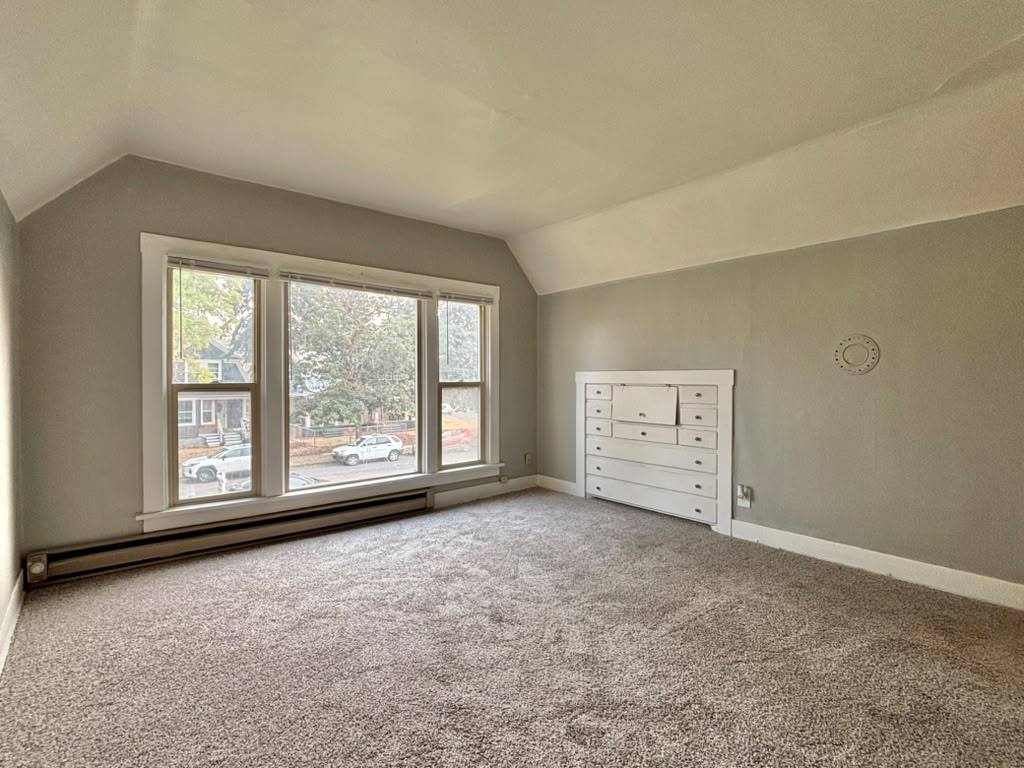1122 W Augusta Ave property image