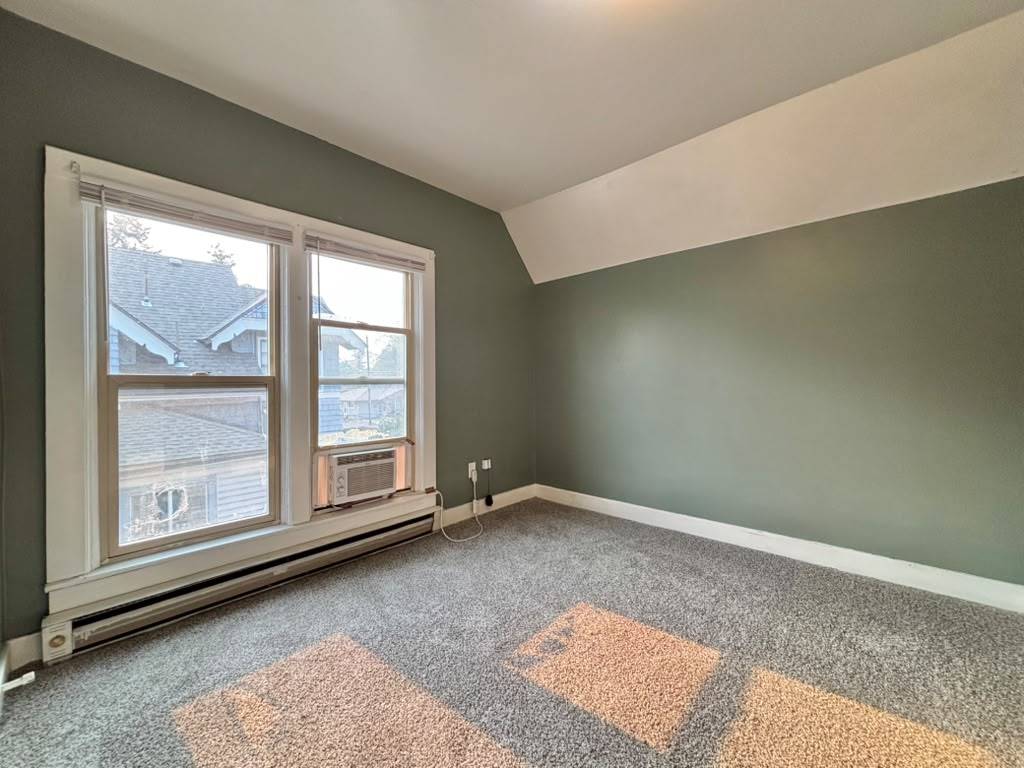 1122 W Augusta Ave property image