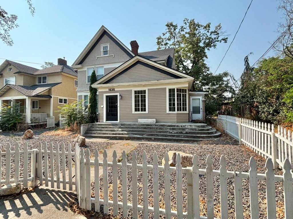 1635 W Pacific Ave property image