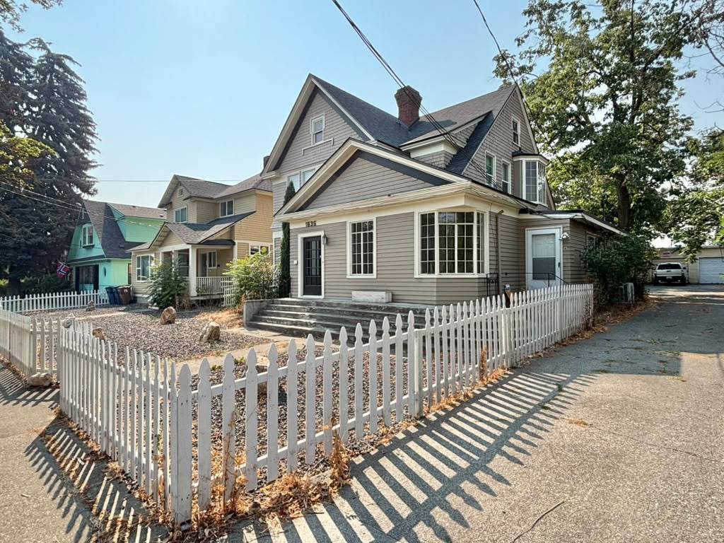 1635 W Pacific Ave property image
