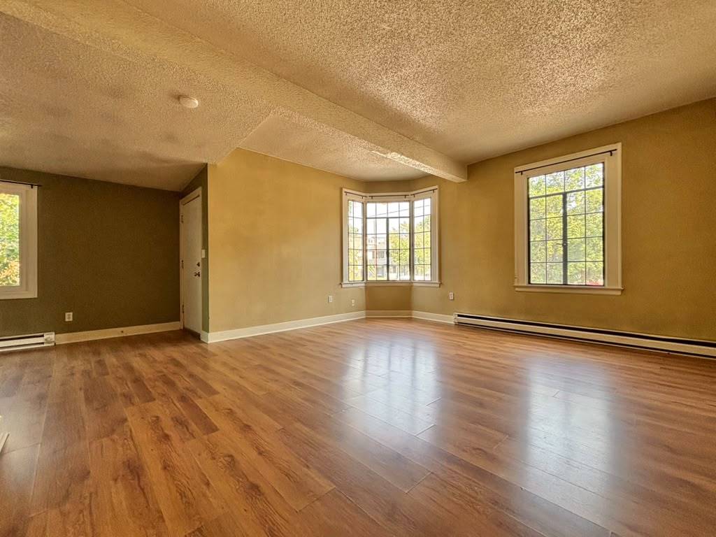 1635 W Pacific Ave property image
