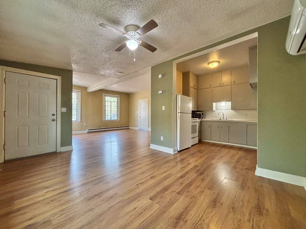 1635 W Pacific Ave property image