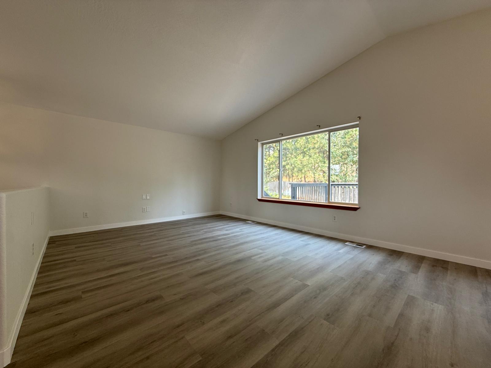 7915 E Woodland Park Dr property image
