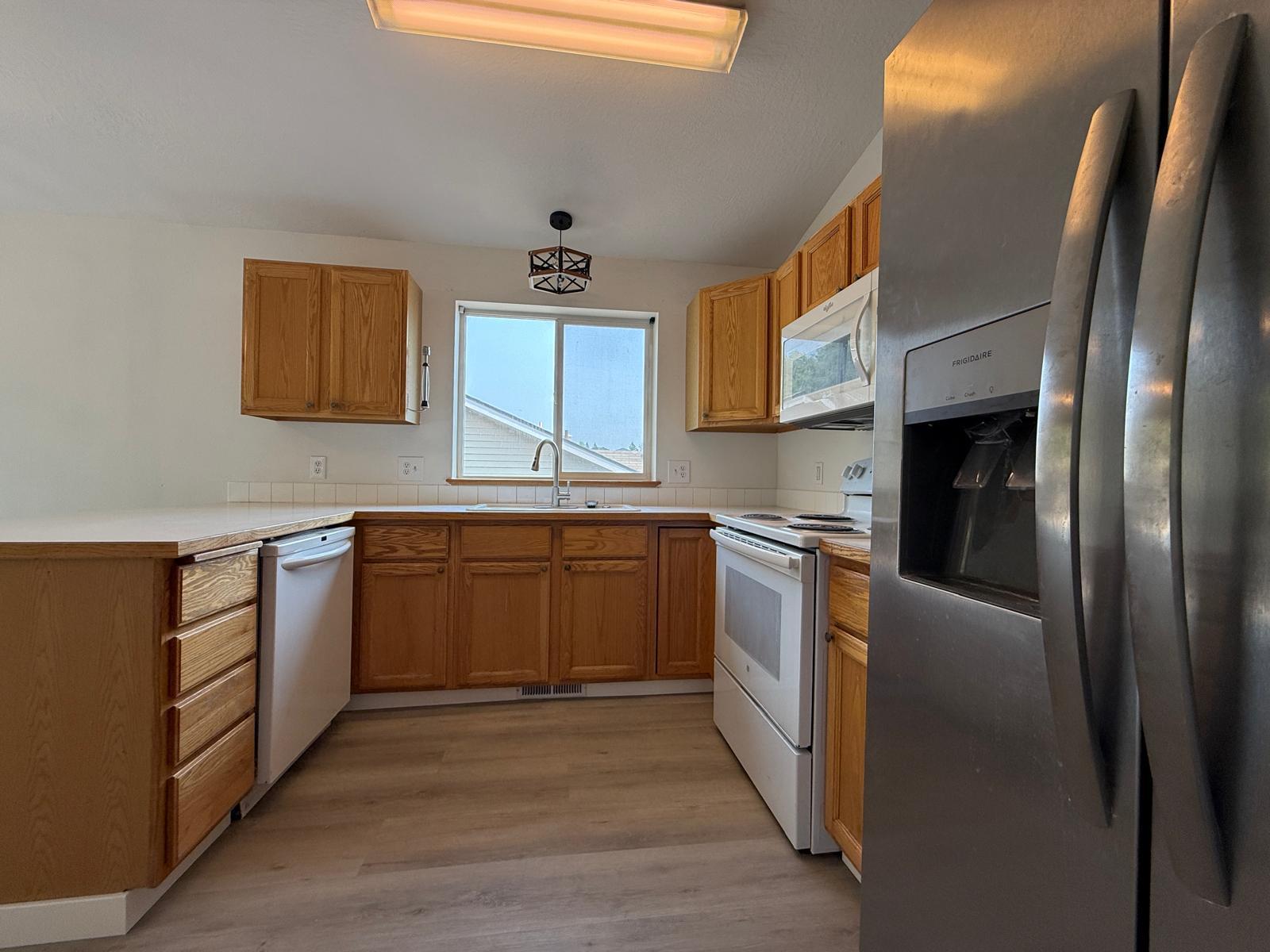 7915 E Woodland Park Dr property image