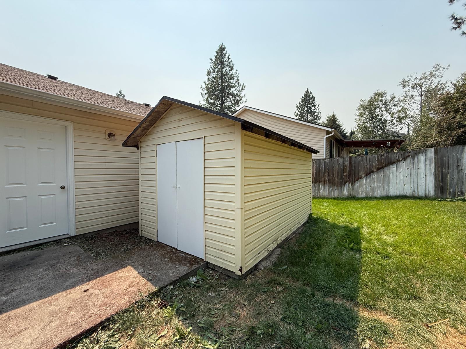 7915 E Woodland Park Dr property image