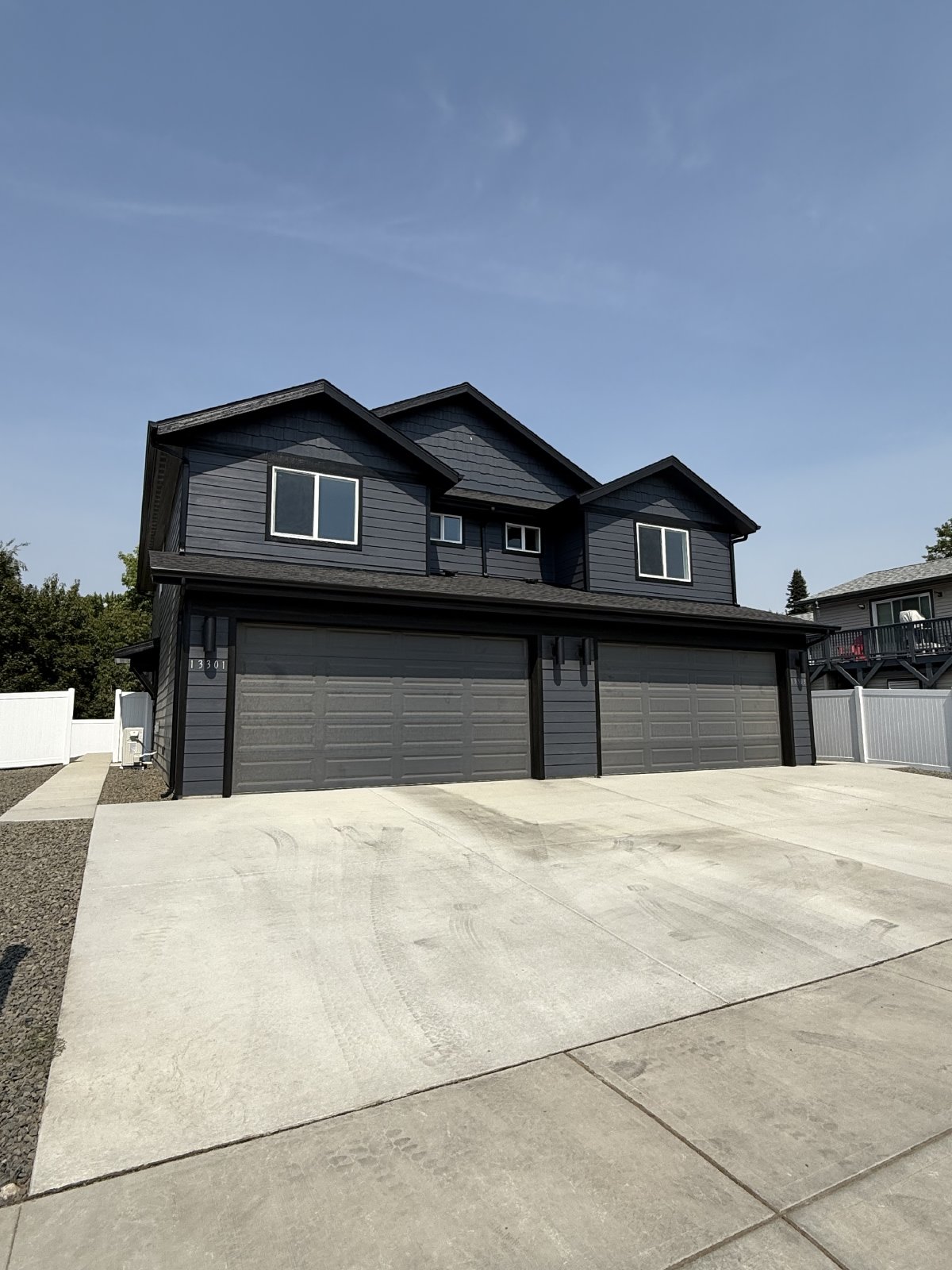 Brand New Spokane Valley Duplex With 2 Stall Finished Garage and 240v Outlet property image