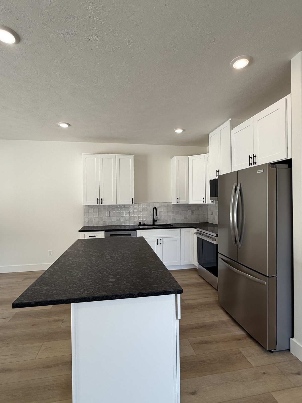 Brand New Spokane Valley Duplex With 2 Stall Finished Garage and 240v Outlet property image