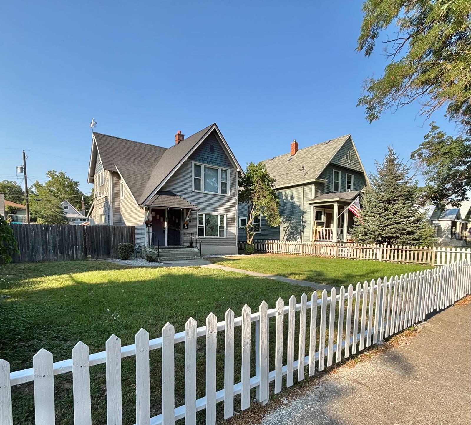 1122 W Augusta Ave property image
