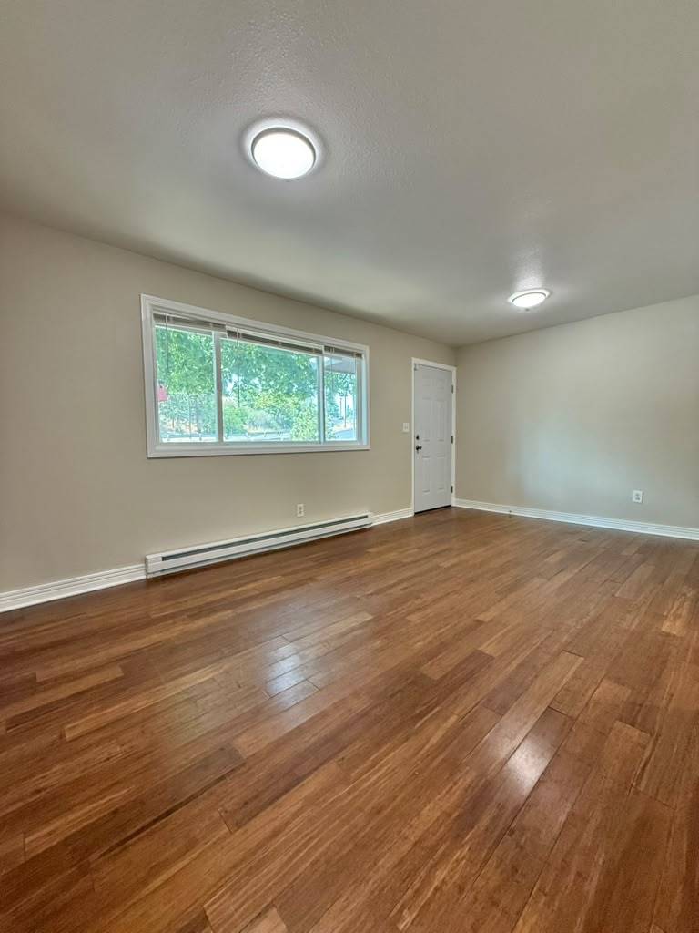 Newly Updated Duplex - First 30 days Free!! property image