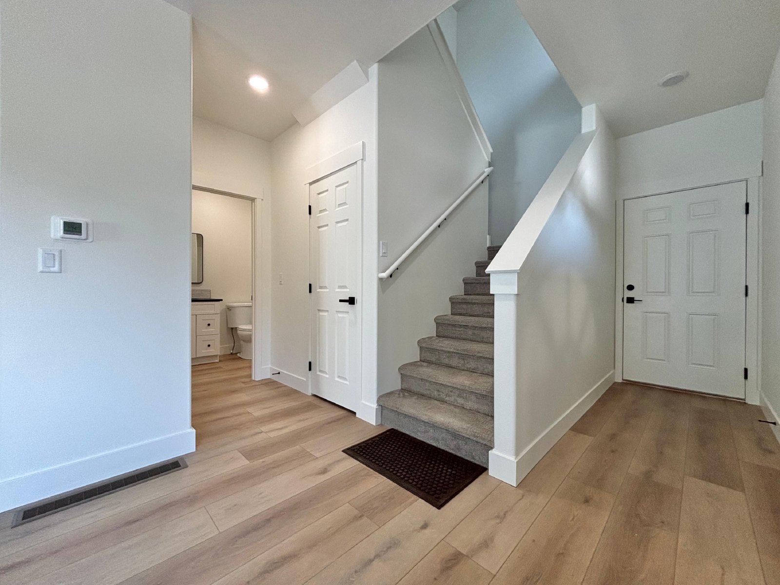 Brand New Spokane Valley Duplex With 2 Stall Finished Garage and 240v Outlet property image