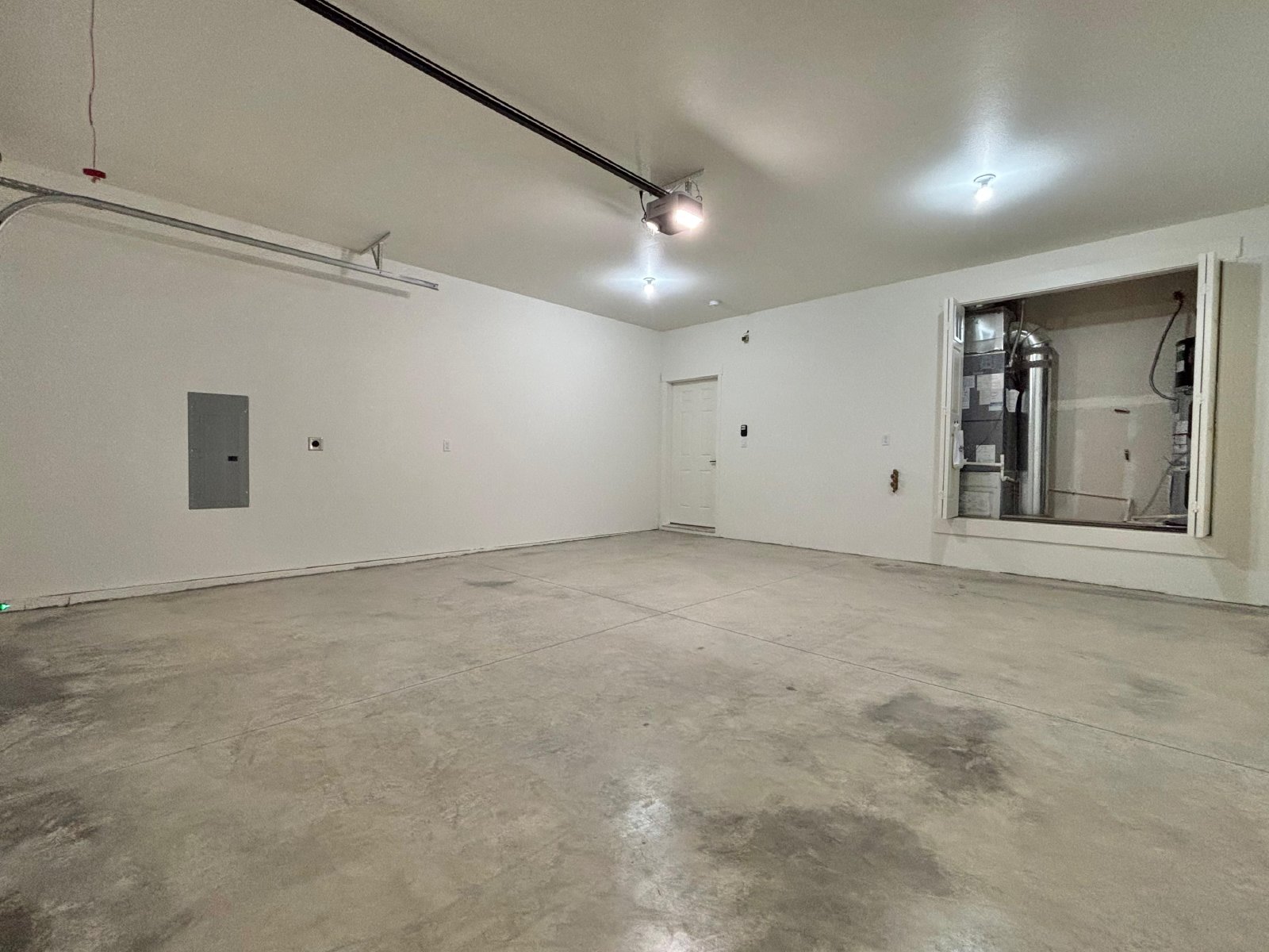 Brand New Spokane Valley Duplex With 2 Stall Finished Garage and 240v Outlet property image