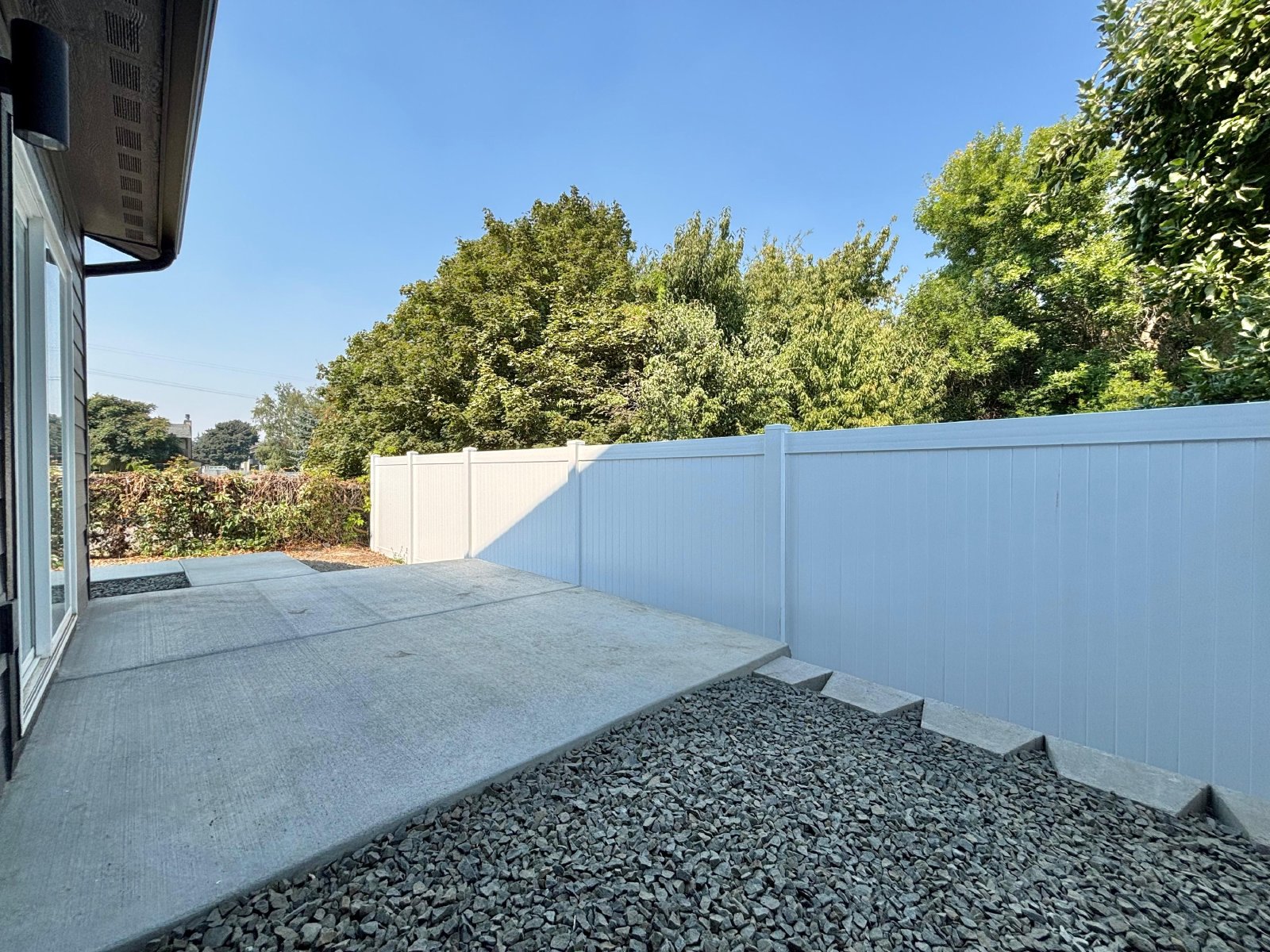 Brand New Spokane Valley Duplex With 2 Stall Finished Garage and 240v Outlet property image