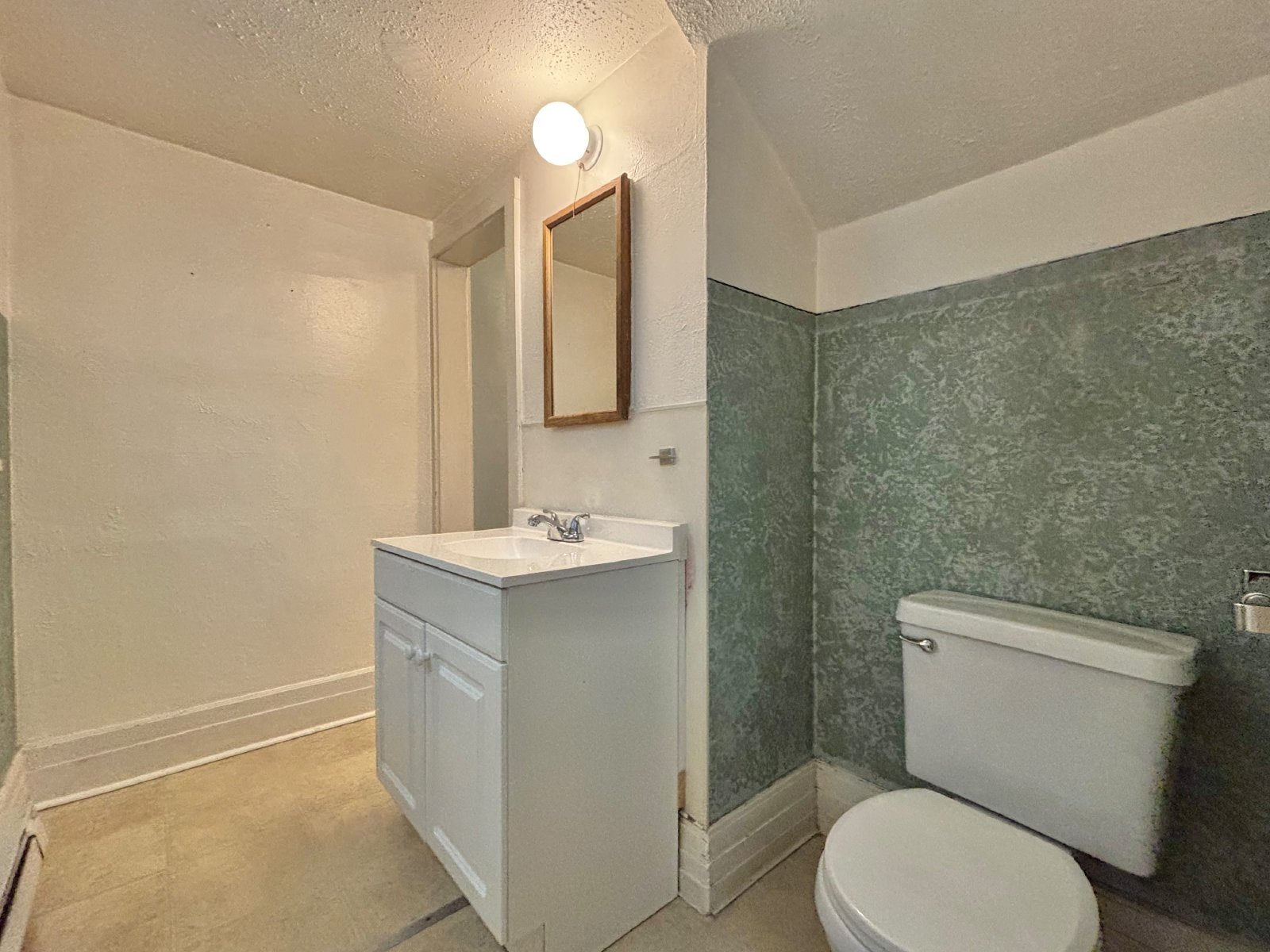 1623 W Pacific Ave property image