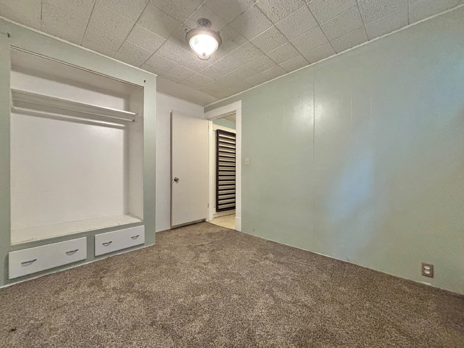 1623 W Pacific Ave property image