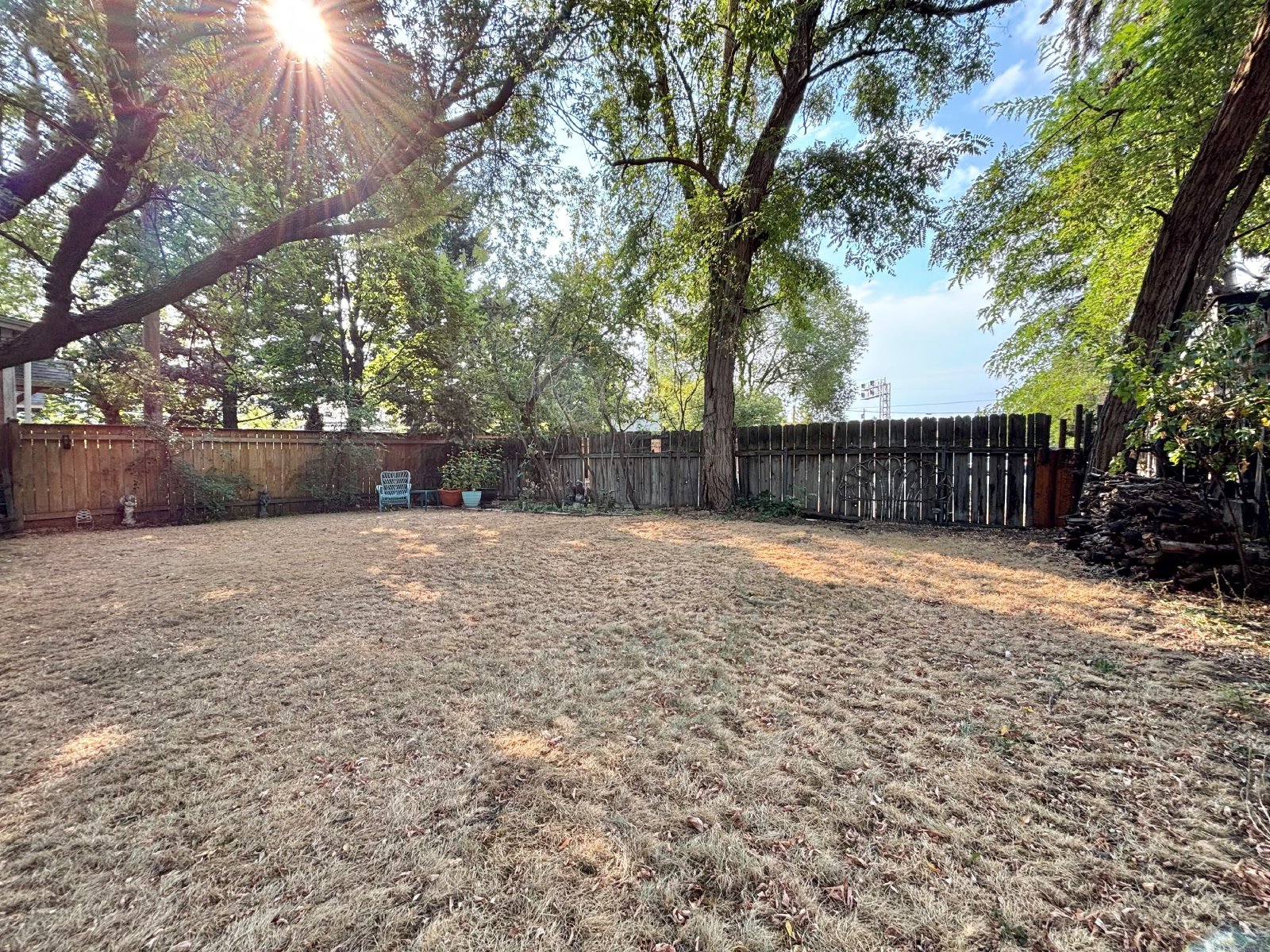 1623 W Pacific Ave property image