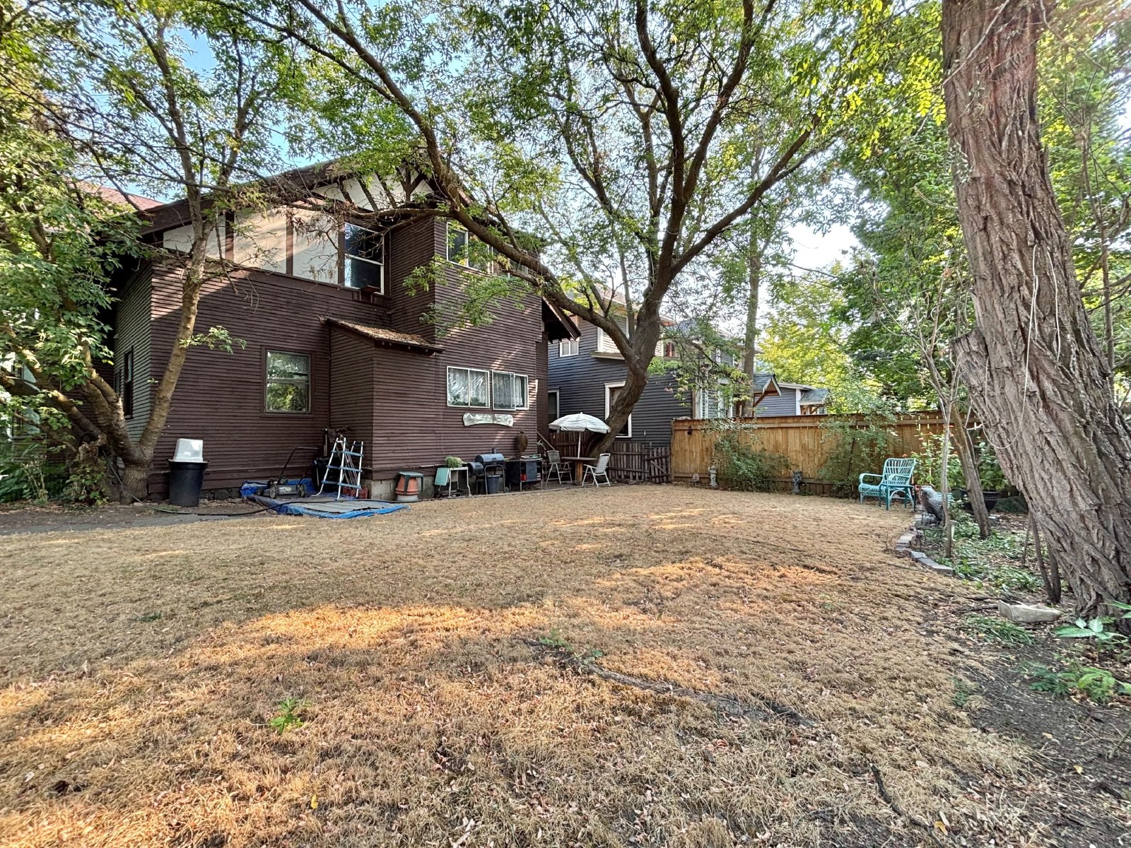 1623 W Pacific Ave property image