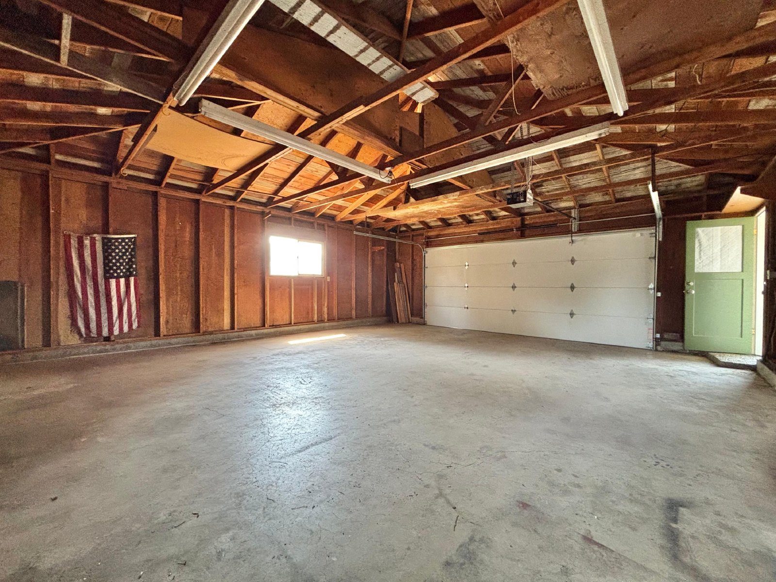 2405 S University Rd property image