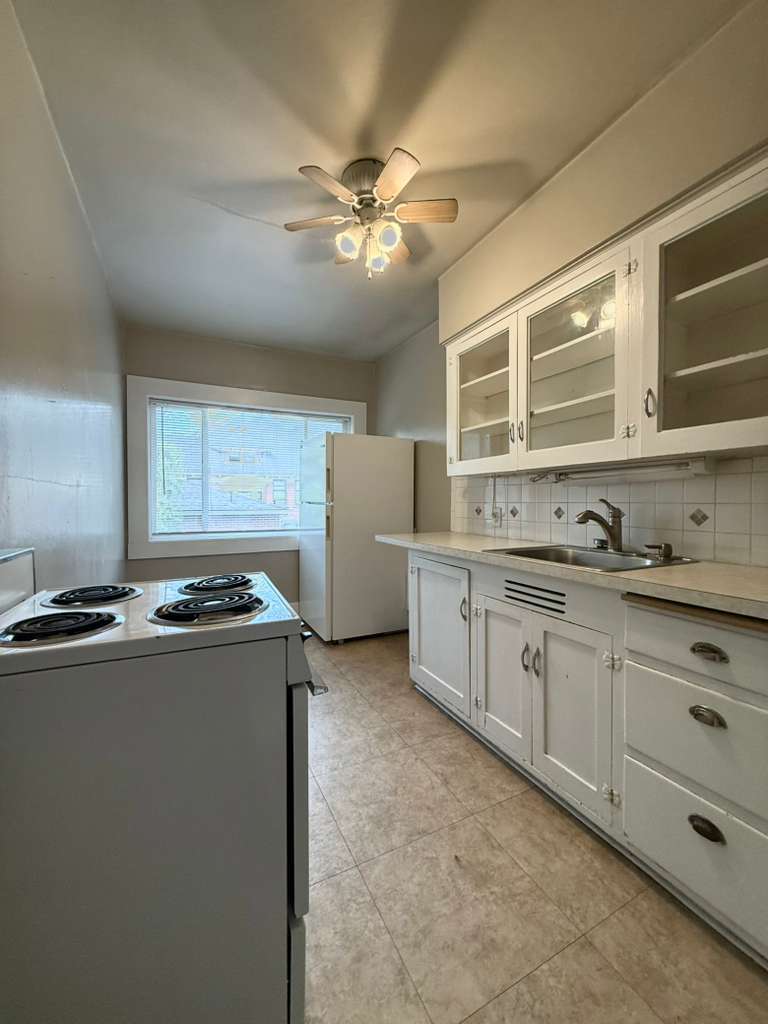 176 S Chestnut St property image