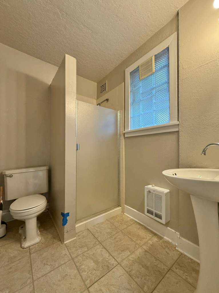 176 S Chestnut St property image