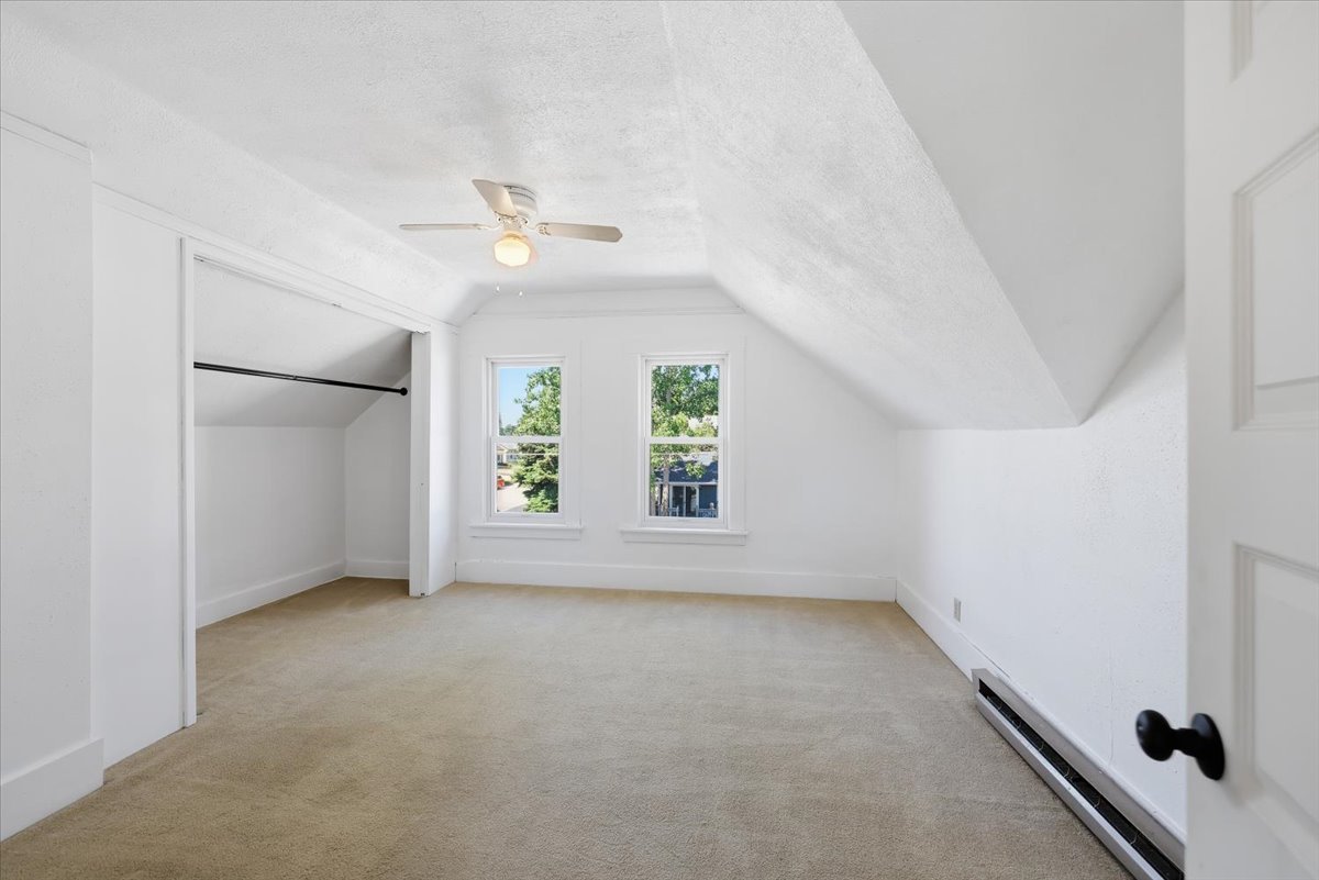 1903 E Glass Ave property image