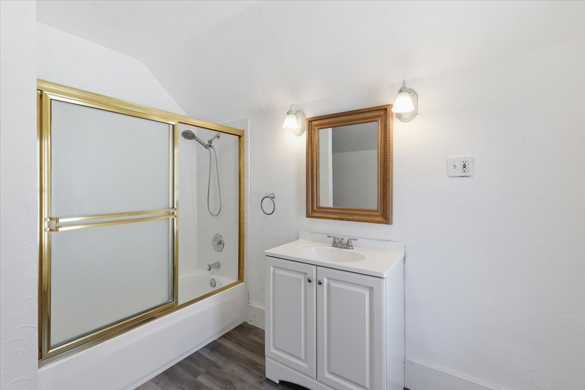 1903 E Glass Ave property image