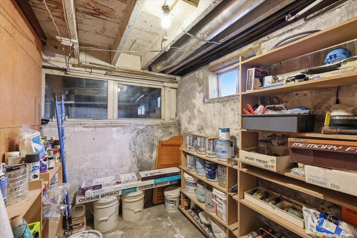 1903 E Glass Ave property image