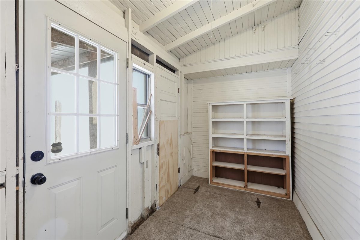 1903 E Glass Ave property image