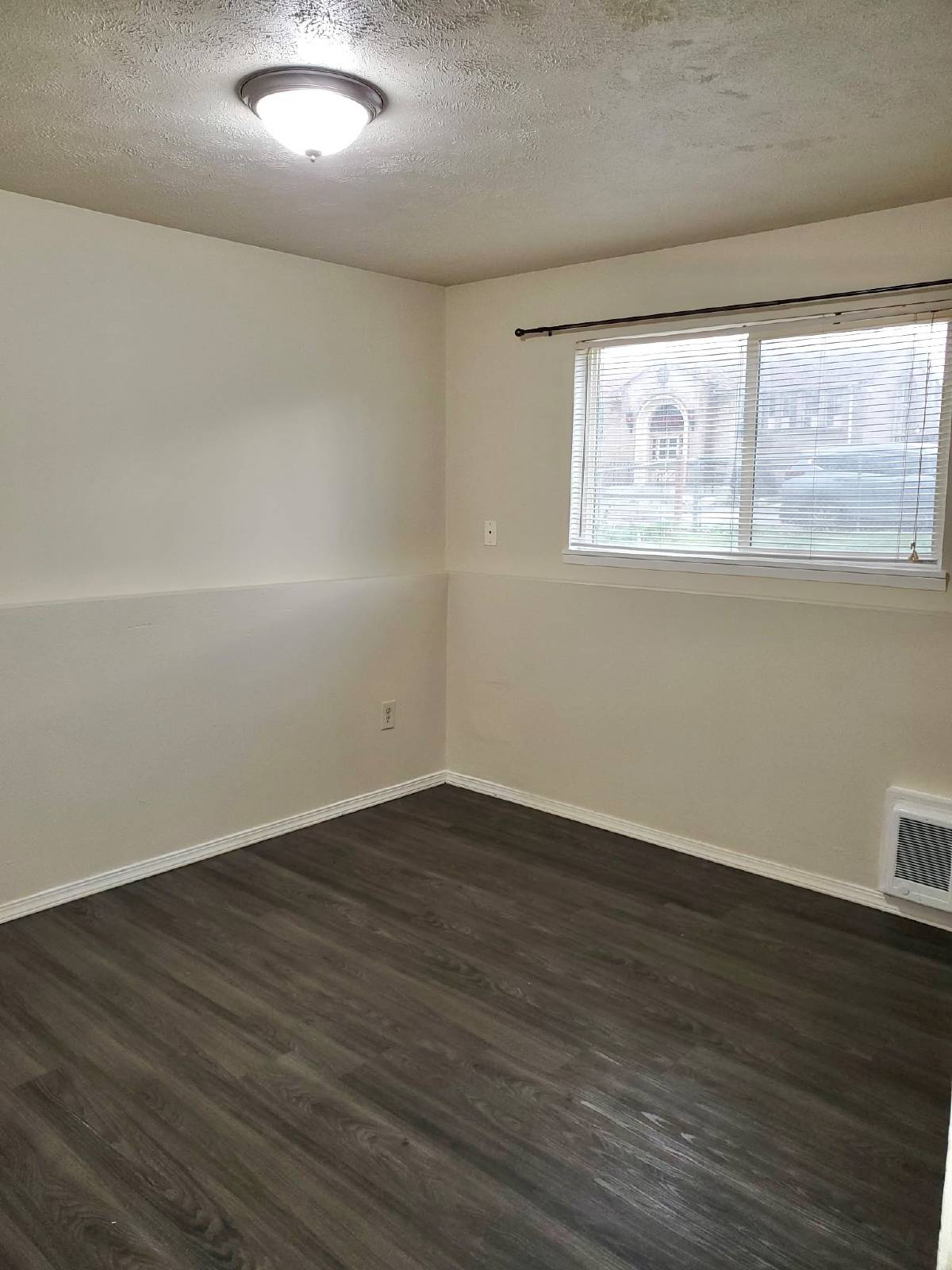 2927 E Olympic Ave property image