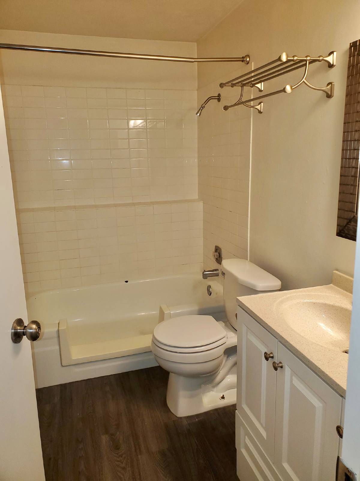 2927 E Olympic Ave property image